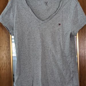 Tommy Hilfiger Grey T-Shirt